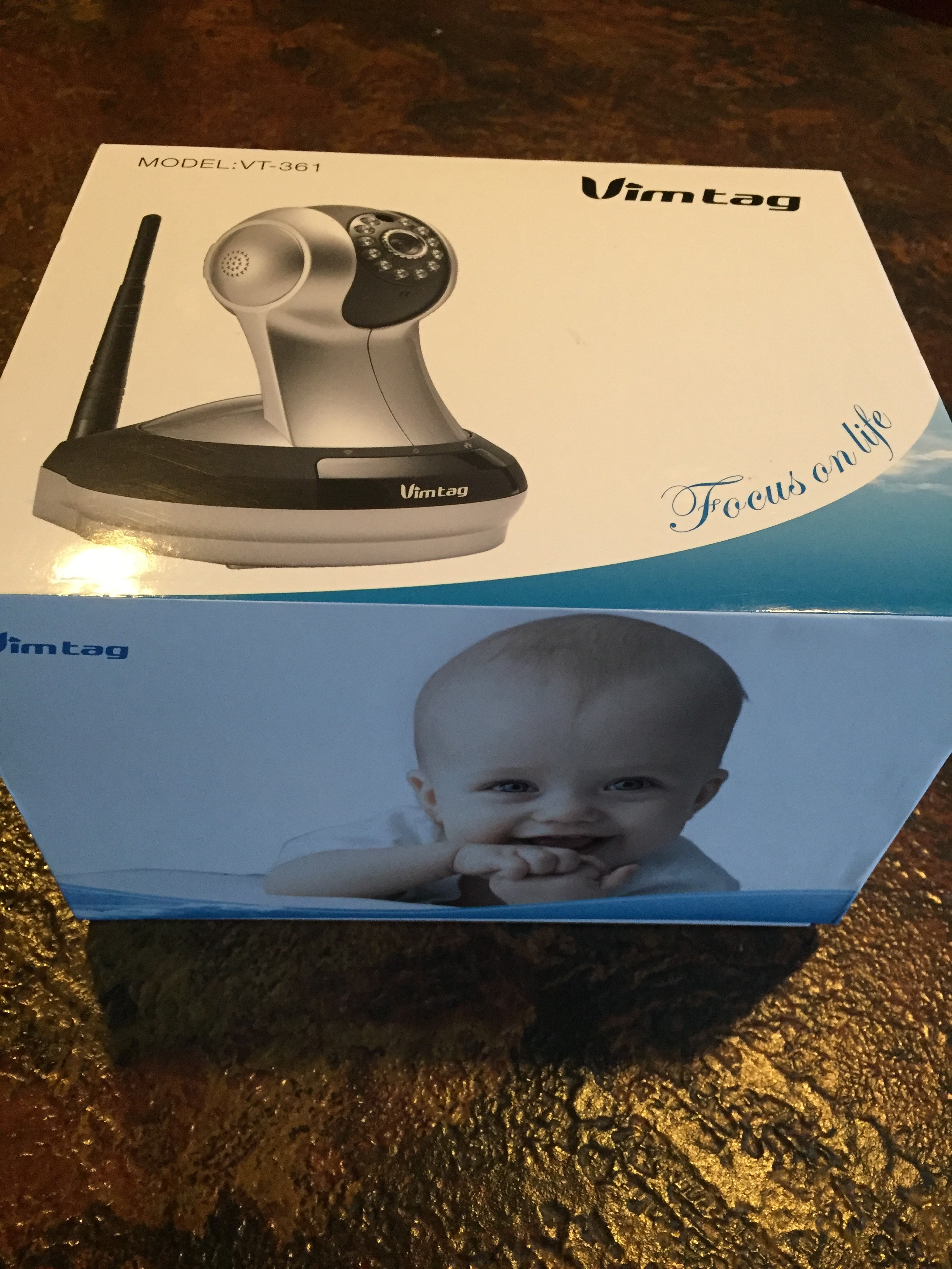 Vimtag camera in the box