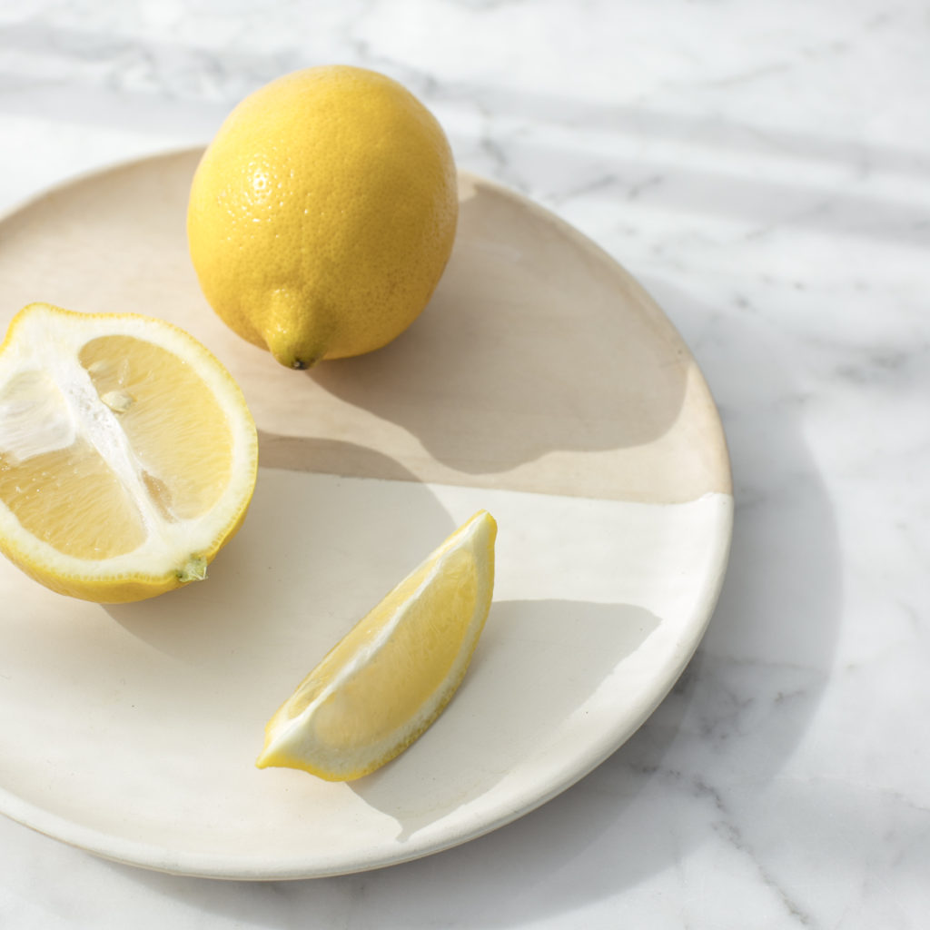 sliced lemon on a plate